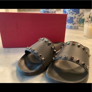 Valentino Rock Stud pool slides size 39